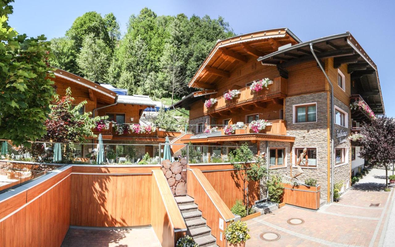 Talheimer Grias Di & Hoamat Since 1958 Inklusive Therme Tauern Spa & Jokercard Saalbach-Hinterglemm Exterior foto
